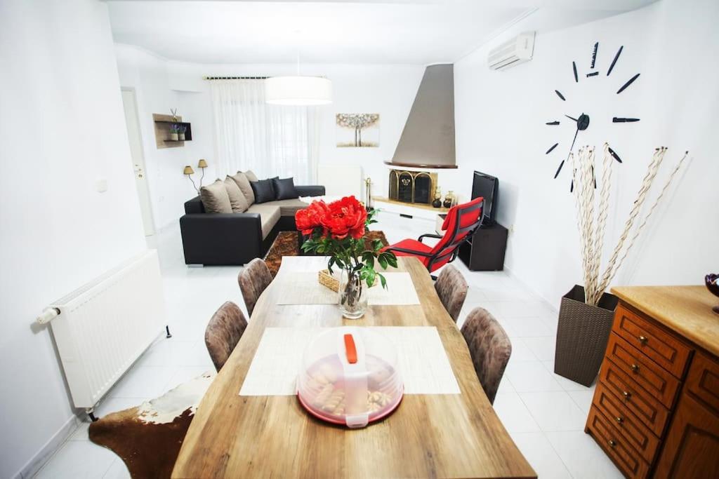Apartamento Sweet Dreams Trikala Exterior foto